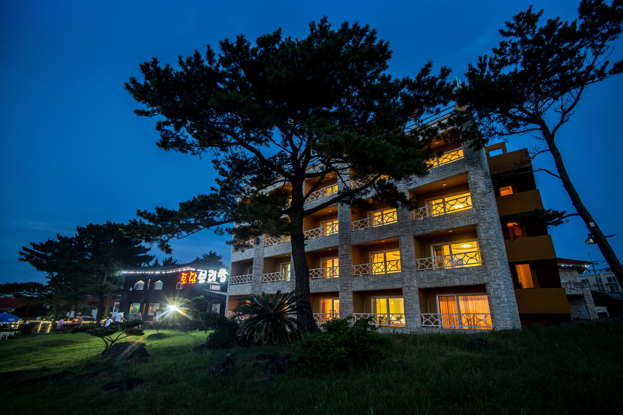 Witch'S Broomstick Jeju Exterior foto
